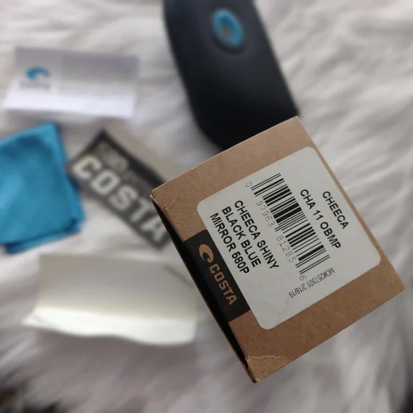 Costa Black Cheeca 580 Blue Mirror Plastic Lens Sunglasses